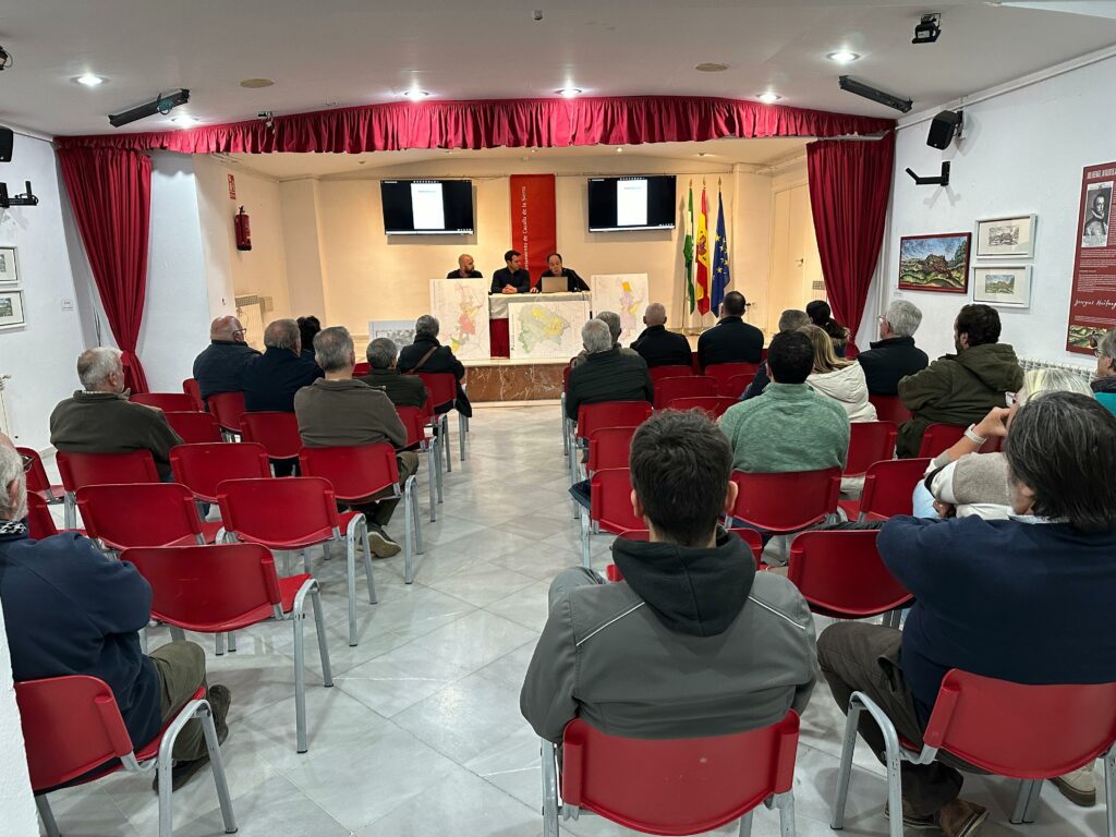 Realizada la “Presentación del nuevo Plan Básico de Ordenación Municipal” (PBOM) de Cazalla de la Sierra.